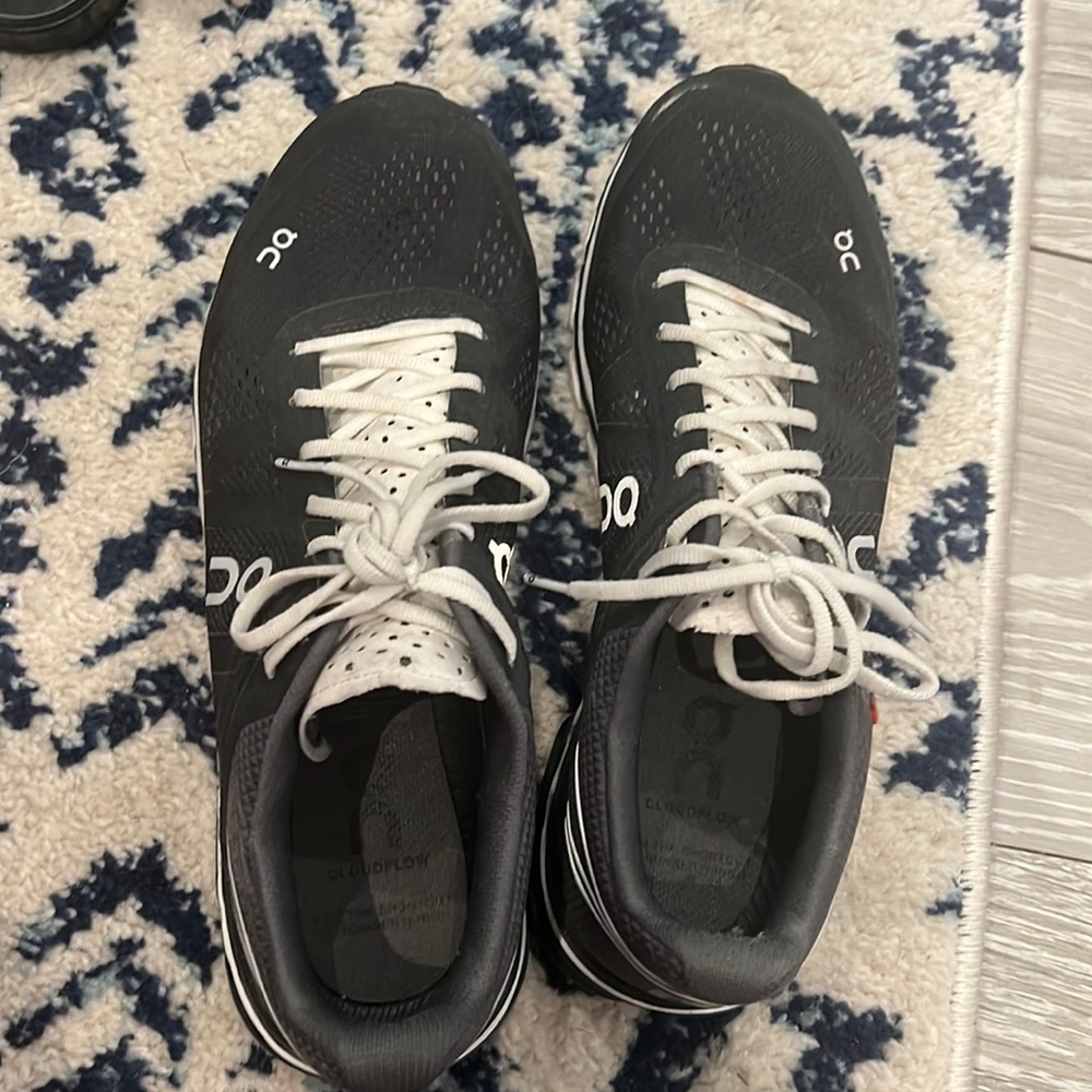 Womens on cloud shoes